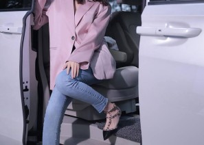 스포츠중계 - [XiuRen] VOL.6355 모델 Yue Er Yue Er ::: 클로버티비-라이브중계